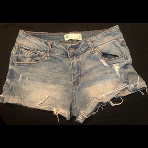 Tillys Shorts Size 9